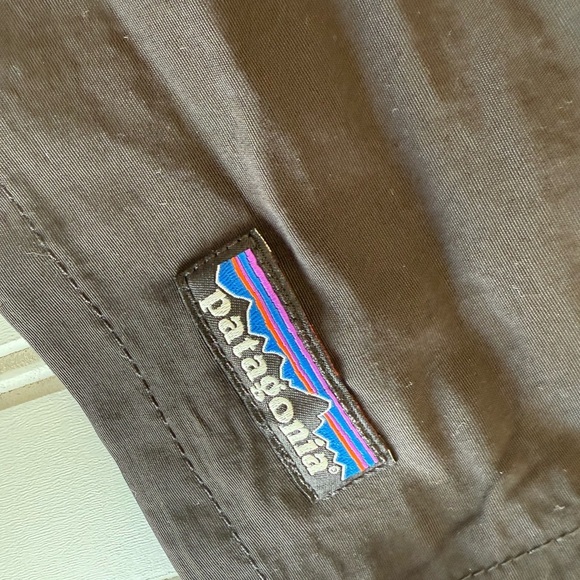 Patagonia Women's BARELY BAGGIES Shorts 2.5" Large Outdoor Hiking NEW 1055 - Picture 3 of 3